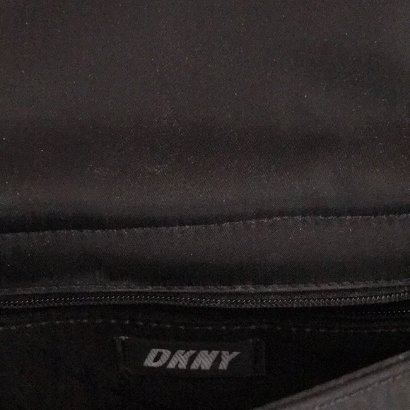 DKNY Classic Black Nylon Shoulder Bag - Picture 7 of 7